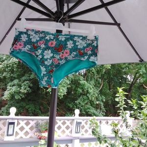 Time And Tru Women's Printed Boy-Short Swimwear Size: L Turquoise